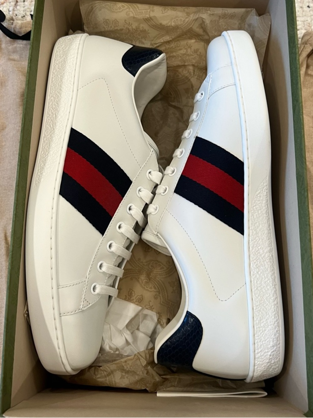 NIB Gucci men’s Ace Sneaker / Blue/Red/Blue - size 10 never worn with box, paper - Picture 10 of 15